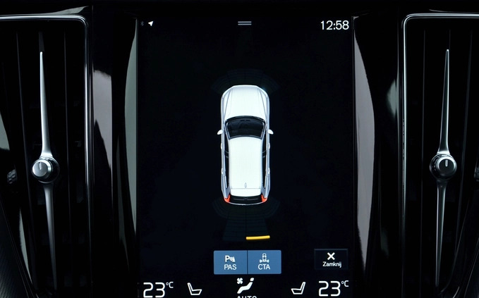 Volvo XC 60 cena 149889 przebieg: 100000, rok produkcji 2019 z Pyzdry małe 254